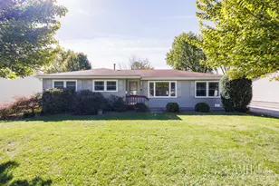 17 Duncan Dr, Bourbonnais, IL 60914 - Photo 1