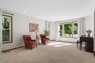 2794 Whispering Oaks Dr, Buffalo Grove, IL 60089 - Photo 5