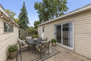 334 Fairfax Ave, Romeoville, IL 60446 - Photo 17
