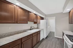 9 Meadow Trail W, Dekalb, IL 60115 - Photo 13