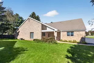 9 Meadow Trail W, Dekalb, IL 60115 - Photo 29