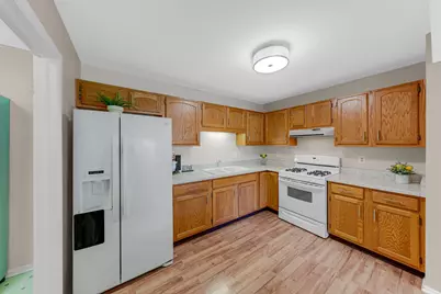 602 Devonshire Court #D, McHenry, IL 60050 - Photo 13