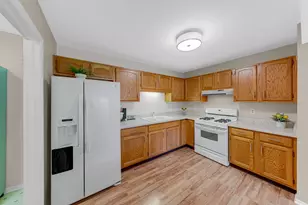 602 Devonshire Ct, McHenry, IL 60050 - Photo 13