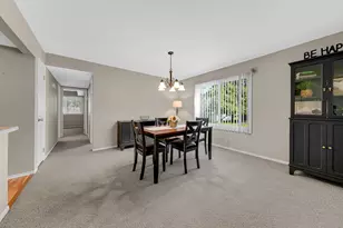 602 Devonshire Ct, McHenry, IL 60050 - Photo 7