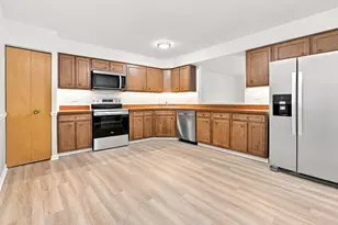1025 S Fernandez Ave, Arlington Heights, IL 60005 - Photo 5