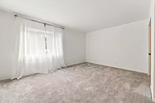 1025 S Fernandez Ave, Arlington Heights, IL 60005 - Photo 9