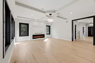 9235 Crescent Ct, Oak Lawn, IL 60453 - Photo 9