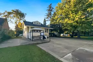 215 Maple Ln, Thornton, IL 60476 - Photo 25
