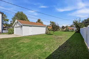 455 N Maple Ave, Elmhurst, IL 60126 - Photo 17