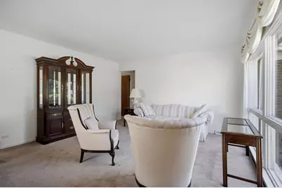 455 N Maple Avenue, Elmhurst, IL 60126 - Photo 3
