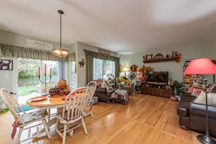 821 Woodhill Ct, Lake Villa, IL 60046 - Photo 9