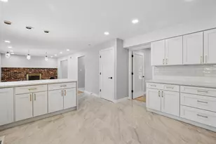 713 Dawes St, Libertyville, IL 60048 - Photo 11