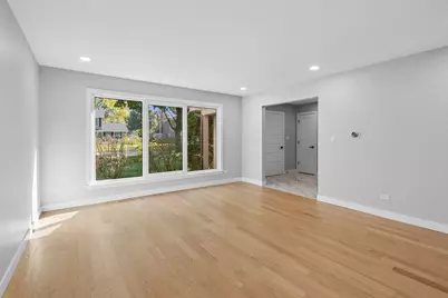 713 Dawes Street, Libertyville, IL 60048 - Photo 3