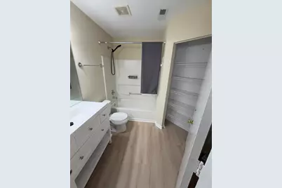7107 S Stratton Lane #11-C-7107, Gurnee, IL 60031 - Photo 11