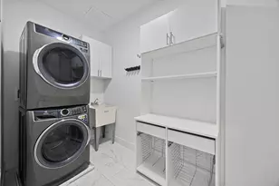 305 S Racine Ave, Chicago, IL 60607 - Photo 21