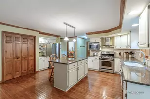 92 Golfview Rd, Lake Zurich, IL 60047 - Photo 13