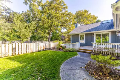 92 Golfview Road, Lake Zurich, IL 60047 - Photo 41