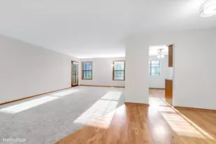 348 Essex Ct, Wood Dale, IL 60191 - Photo 7