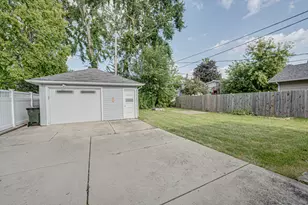 1132 N Main St, Naperville, IL 60563 - Photo 25