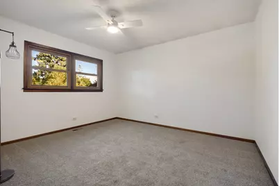 2924 Hickory Court, Woodridge, IL 60517 - Photo 15