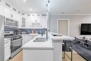 4634 S Langley Ave, Chicago, IL 60653 - Photo 5