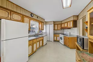 8941 Moody Ave, Morton Grove, IL 60053 - Photo 9
