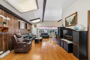 8941 Moody Ave, Morton Grove, IL 60053 - Photo 5