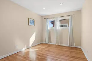 7031 W Crain St, Niles, IL 60714 - Photo 15