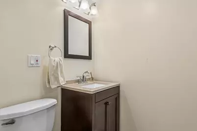 7031 W Crain Street, Niles, IL 60714 - Photo 11