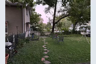 607 Richmond Street, Joliet, IL 60435 - Photo 3