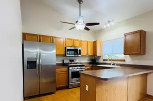 5708 Brosam Dr, Plainfield, IL 60586 - Photo 5