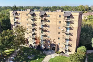 6000 Lake Bluff Dr, Tinley Park, IL 60477 - Photo 1