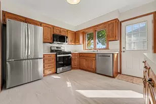 117 N Mayfair Pl, Chicago Heights, IL 60411 - Photo 7