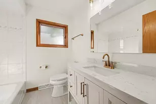 117 N Mayfair Pl, Chicago Heights, IL 60411 - Photo 11