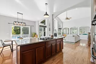 [Address not provided], Hoffman Estates, IL 60192 - Photo 9