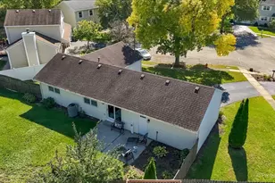 1744 Bucknell Ct, Naperville, IL 60565 - Photo 5