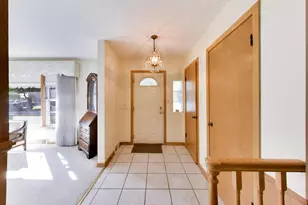 1201 S Lincoln Ave, Park Ridge, IL 60068 - Photo 5