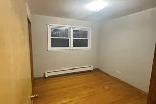 5135 Greenwood St, Skokie, IL 60077 - Photo 9