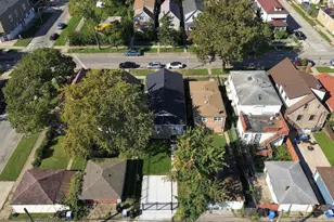 10453 S Indiana Ave, Chicago, IL 60628 - Photo 45