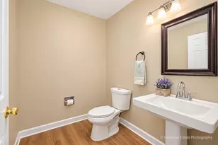 1642 Trafalgar Ln, Aurora, IL 60504 - Photo 17