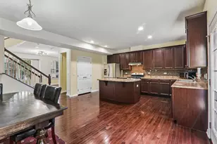 3475 Bradbury Cir, Aurora, IL 60504 - Photo 9