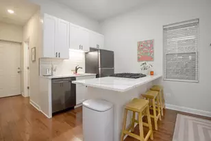 3505 N Sheffield Ave, Chicago, IL 60657 - Photo 3