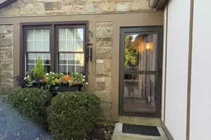 1134 Oakview Dr, Wheaton, IL 60187 - Photo 3