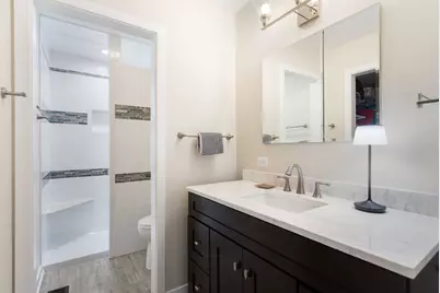 [Address not provided], Wheaton, IL 60187 - Photo 15