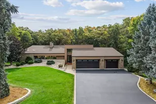 6503 Ojibwa Ln, McHenry, IL 60050 - Photo 1