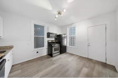 8938 S Exchange Avenue, Chicago, IL 60617 - Photo 11