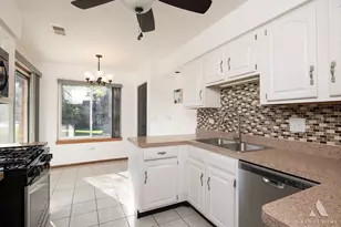 9133 Sutton Ct, Orland Park, IL 60462 - Photo 11
