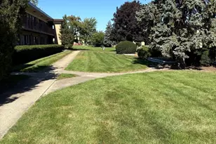 34 King Arthur Ct, Northlake, IL 60164 - Photo 3