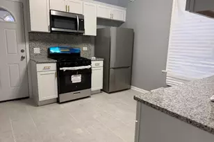 6922 S Rockwell St, Chicago, IL 60629 - Photo 3