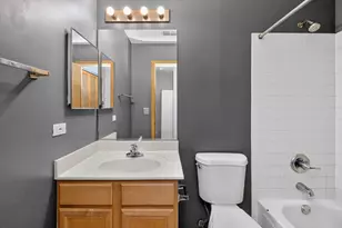 2551 Smithfield Ln, Aurora, IL 60504 - Photo 19